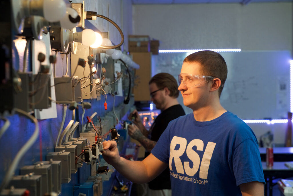 RSI electrical student in training